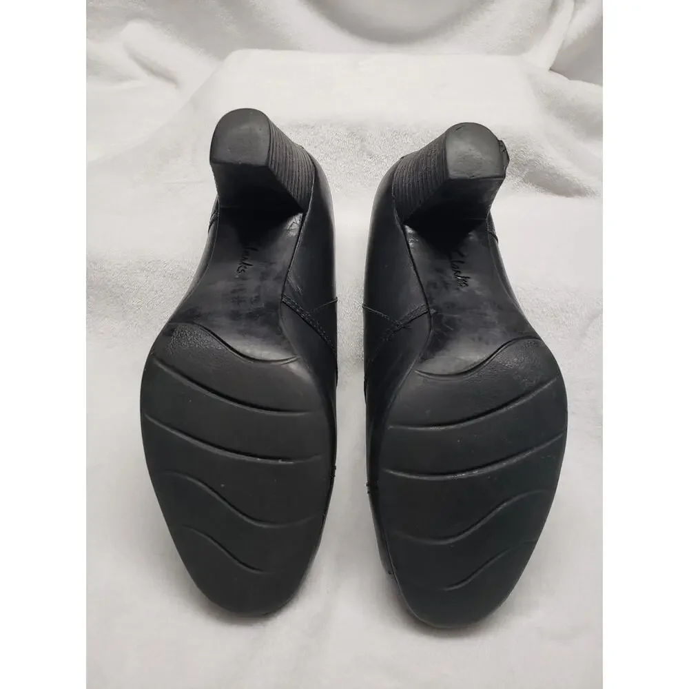 Clarks timeless black